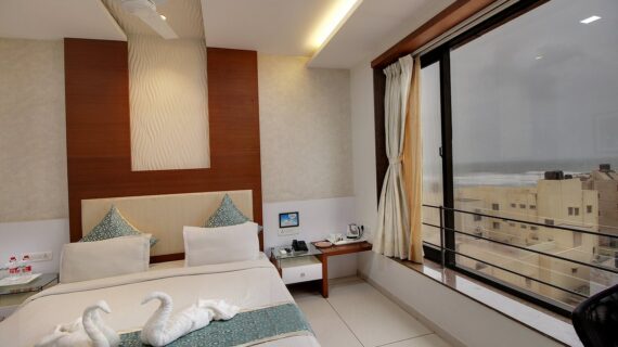 ocean-view-room-elegance